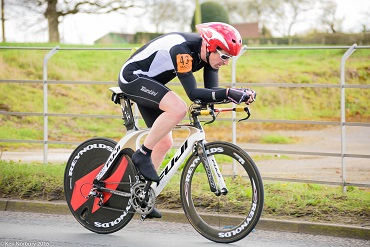 Cheshire CAT cyclist Paul Coulter at Macclesfield Wheelers 25mile Timetrial 2016
